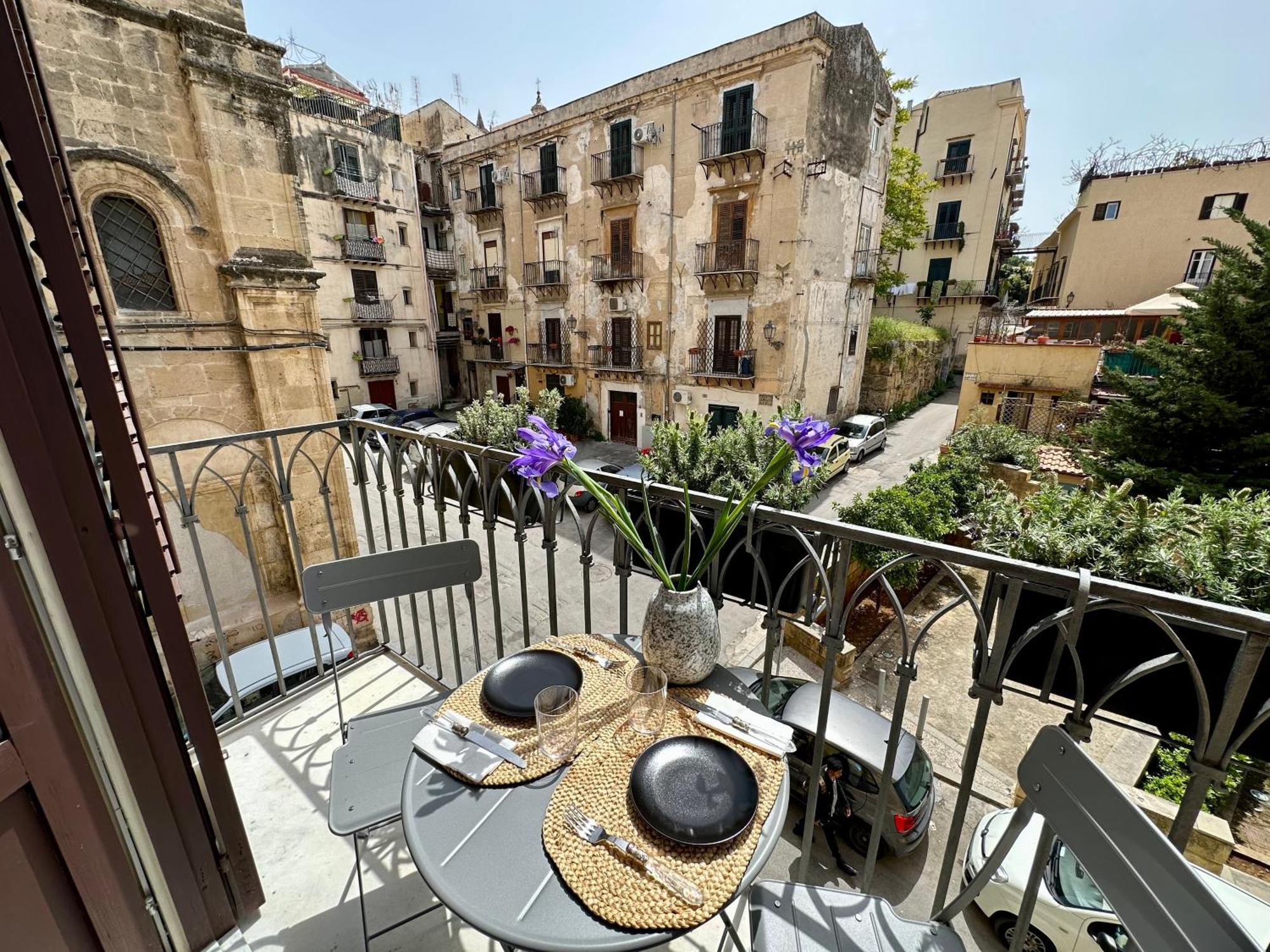 Casa Guilla_Alla Cattedrale Palermo Buitenkant foto